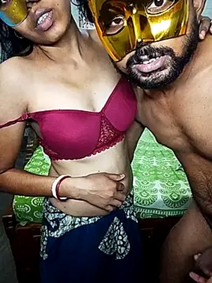 Hot_Urvashi_