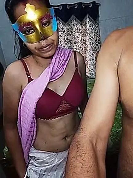 Hot_Urvashi_