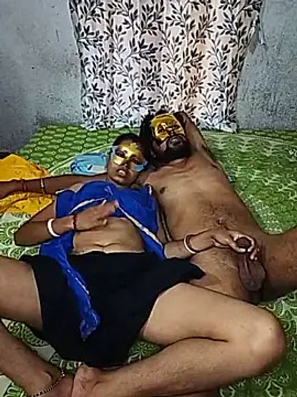 Hot_Urvashi_