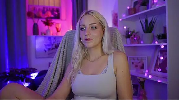 Lucy_Cutie_