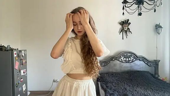 ShyandSkinnyAlice