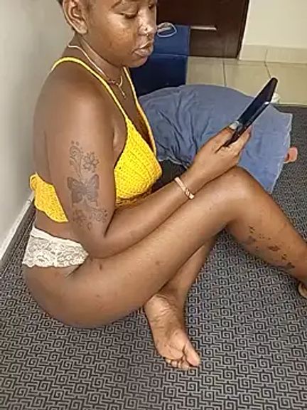 Naughty_creamy
