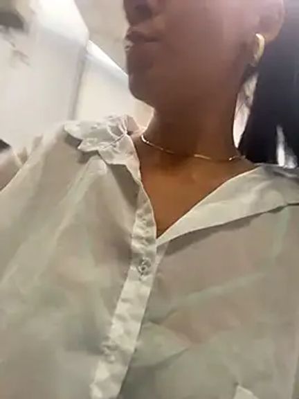 LuxeBrunetteXXX