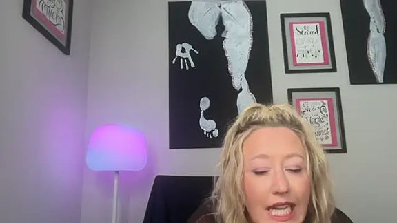 MissNaughtyBlonde