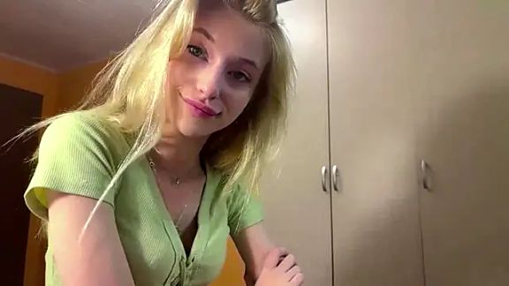 FiveFootBlonde