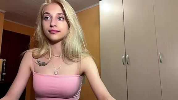 FiveFootBlonde