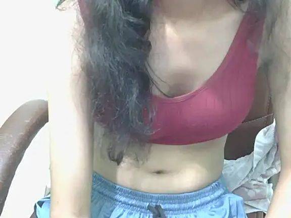 Luv_Aara