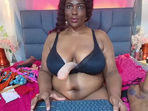 EbonyNaughty1000