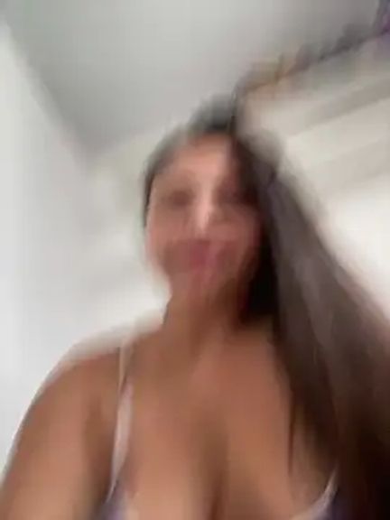 julia_moreira