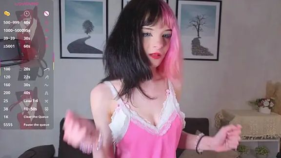ItsFeliDoll