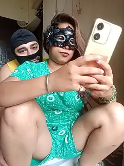 hot-punjabi-couple