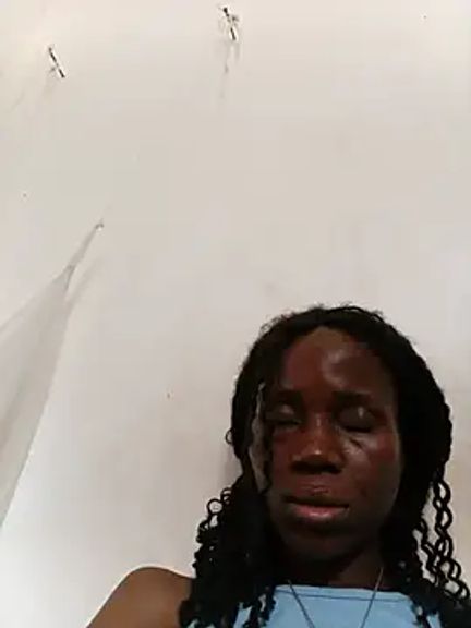 Prittty_slim_pussie