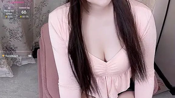 lunaya-sexy