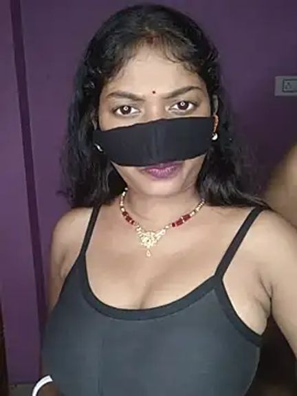 V_Hot_Shila
