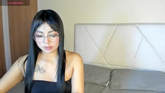 Nyla_velvet