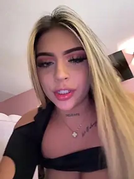 MiaWhitePink_