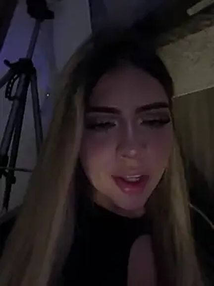 MiaWhitePink_