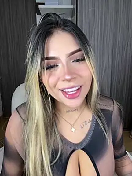 MiaWhitePink_