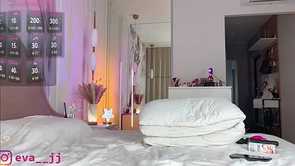 Eva_JJ