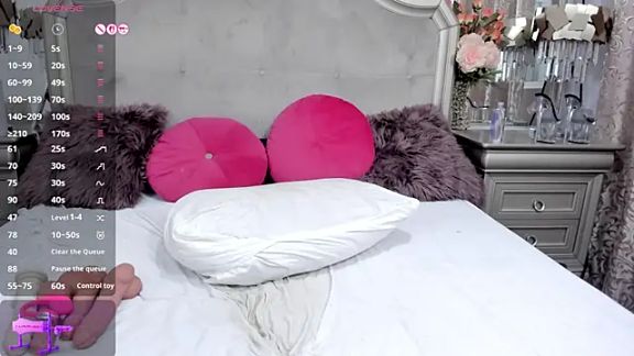 wildhotsexblonde