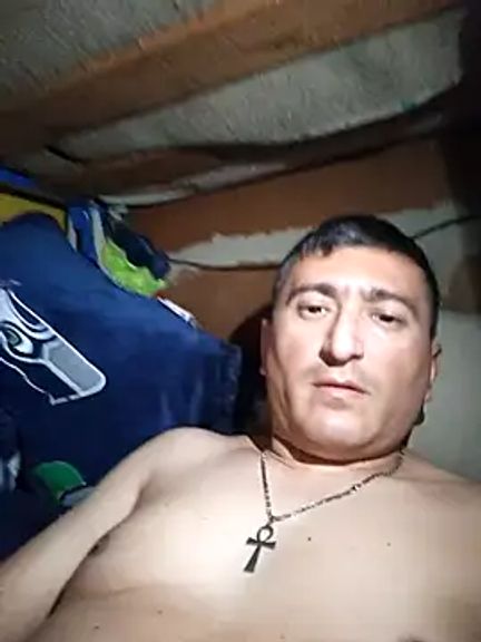 CHILENOELVERGACABEZONA