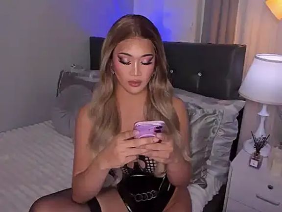 Goddess_NaomiHeart