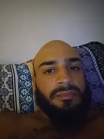 Bustinnuts69