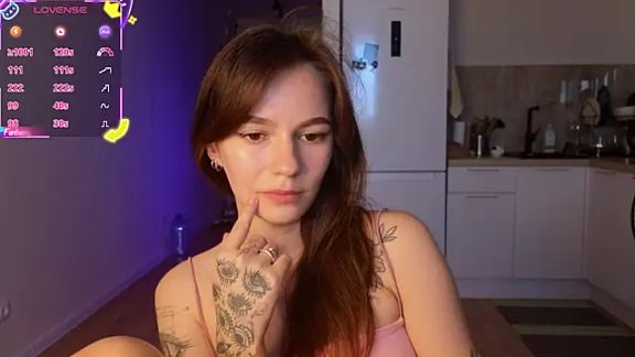 girl_with_snaketatto0