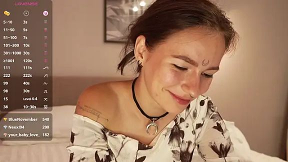 girl_with_snaketatto0