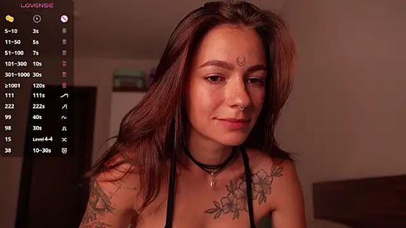 girl_with_snaketatto0