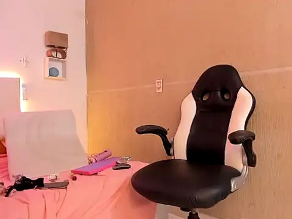 lilith_horny