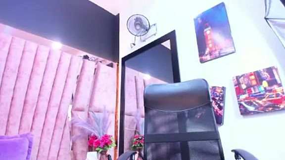 HornySkinny26