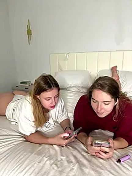 Nura_n_Sarah
