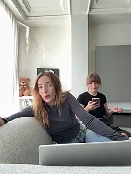 Nura_n_Sarah