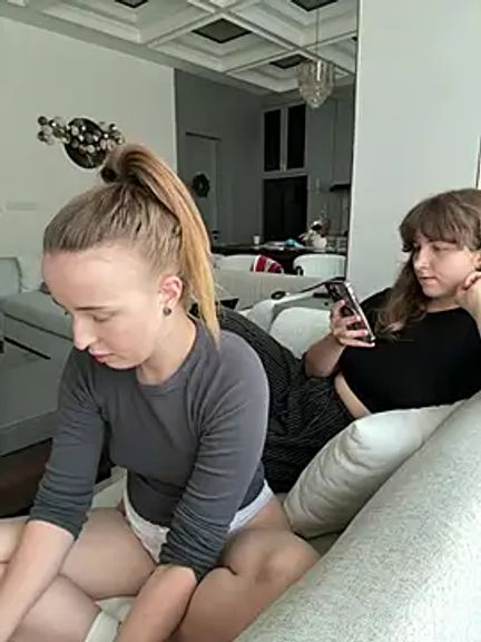 Nura_n_Sarah