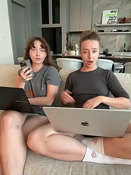 Nura_n_Sarah
