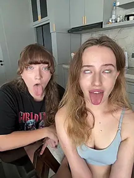 Nura_n_Sarah