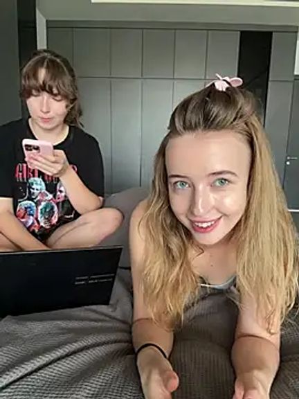 Nura_n_Sarah