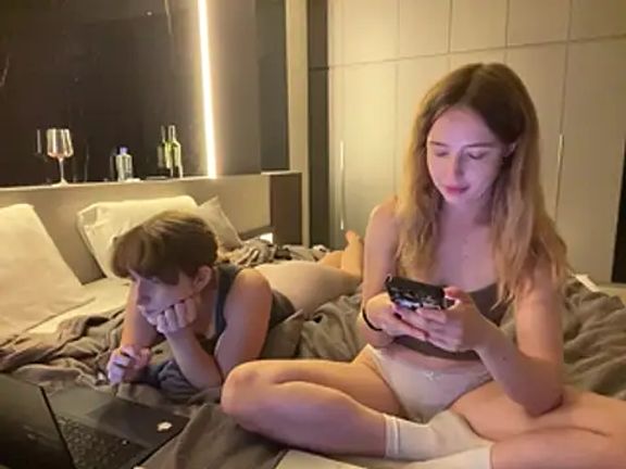 Nura_n_Sarah