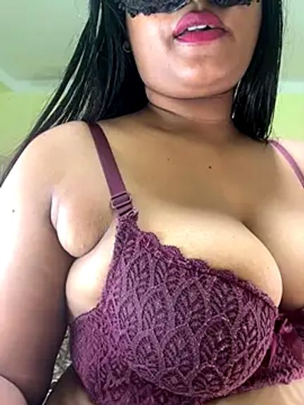 Hot-Diya21