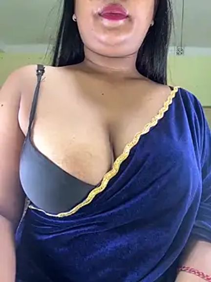 Hot-Diya21