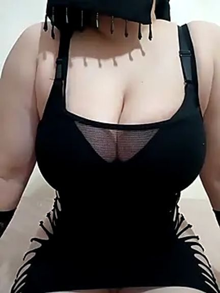 --NaughtyKitten--