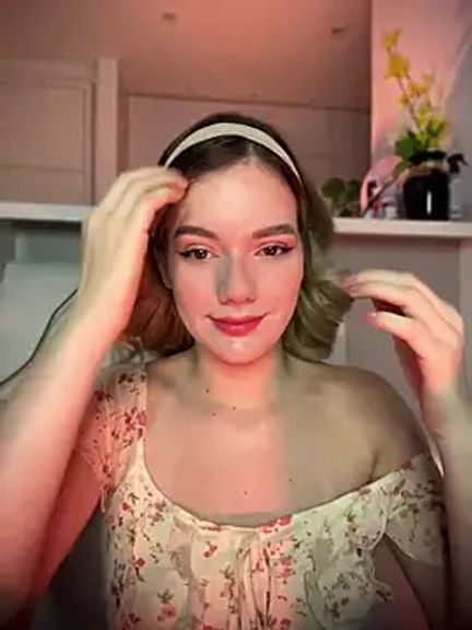 NicoleCut