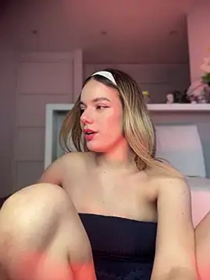 NicoleCut