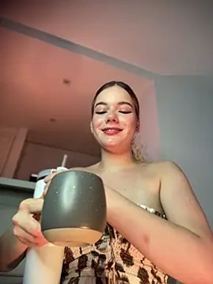 NicoleCut