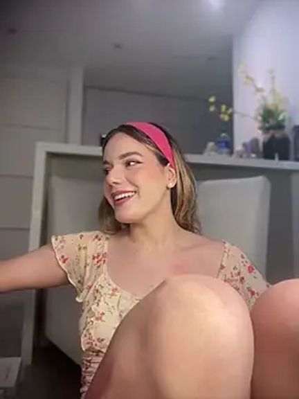 NicoleCut