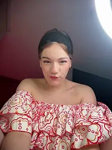 NicoleCut