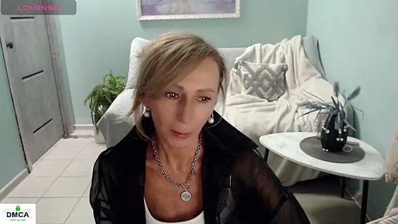 HornyMilf_777