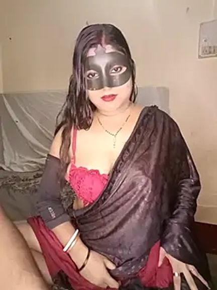 Hot_muskaan