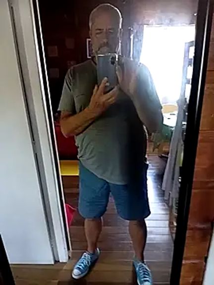 Abueloexhibicionista